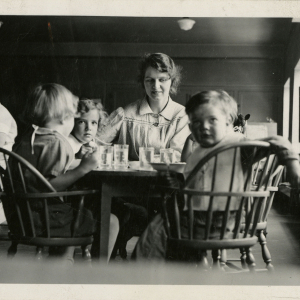 Children eating lunch